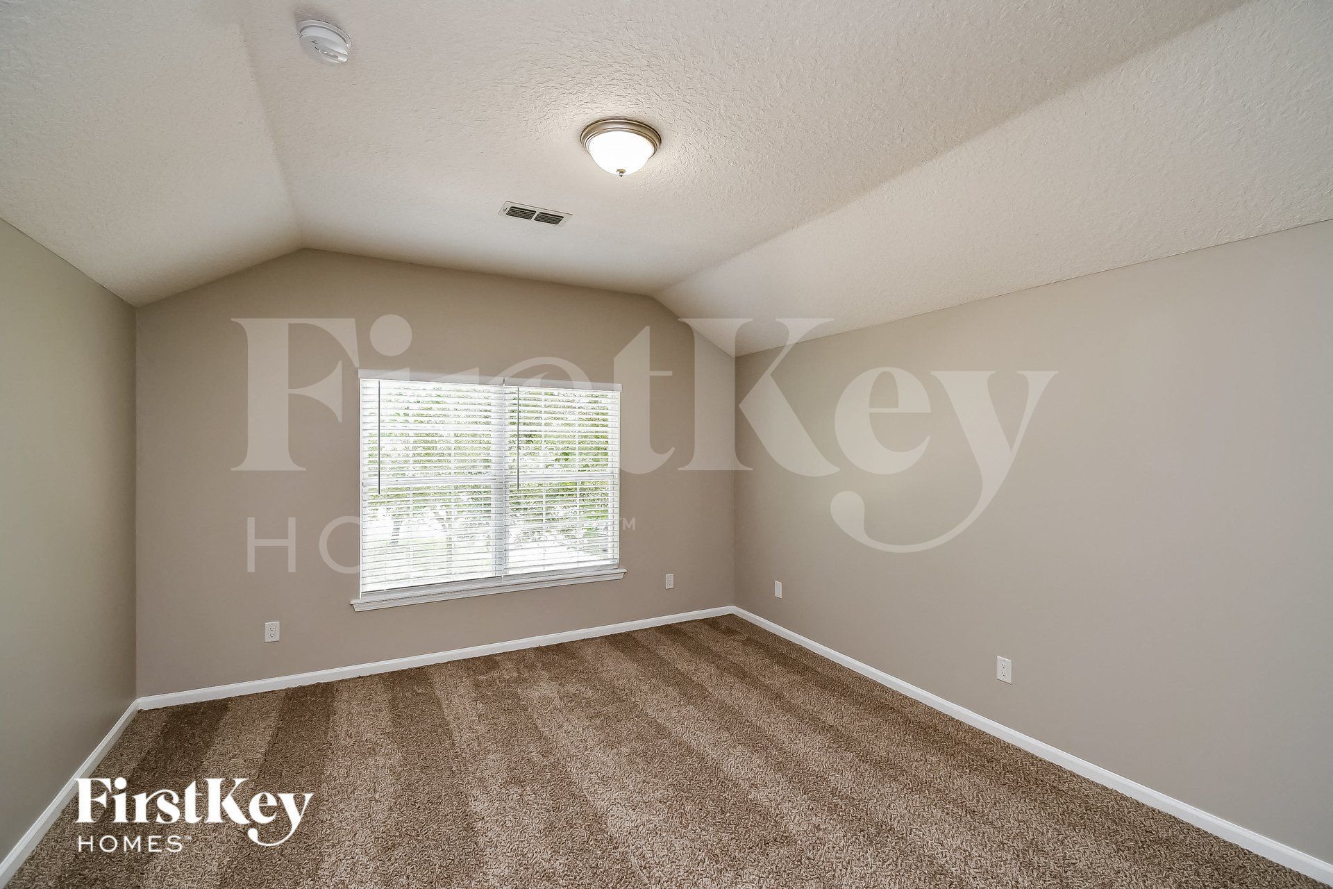 Building Photo - 3180 Wandering Oaks Dr