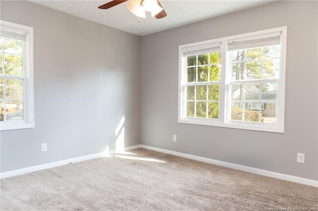 Building Photo - 898 Bridgette St