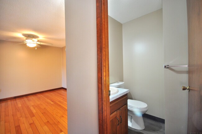 Building Photo - 3 St Marc Cir
