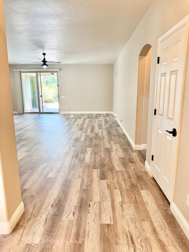 Building Photo - Pristine Single Level 3 Bedroom Home In The Sought After Gated Lagos Vistoso Community in Chandler!