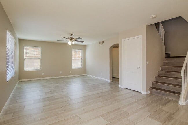 Building Photo - 4538 W Fawn Dr