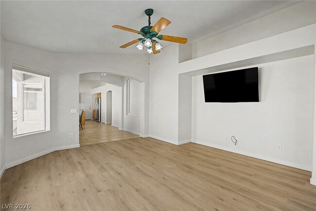 Building Photo - 3385 Wayward Ct