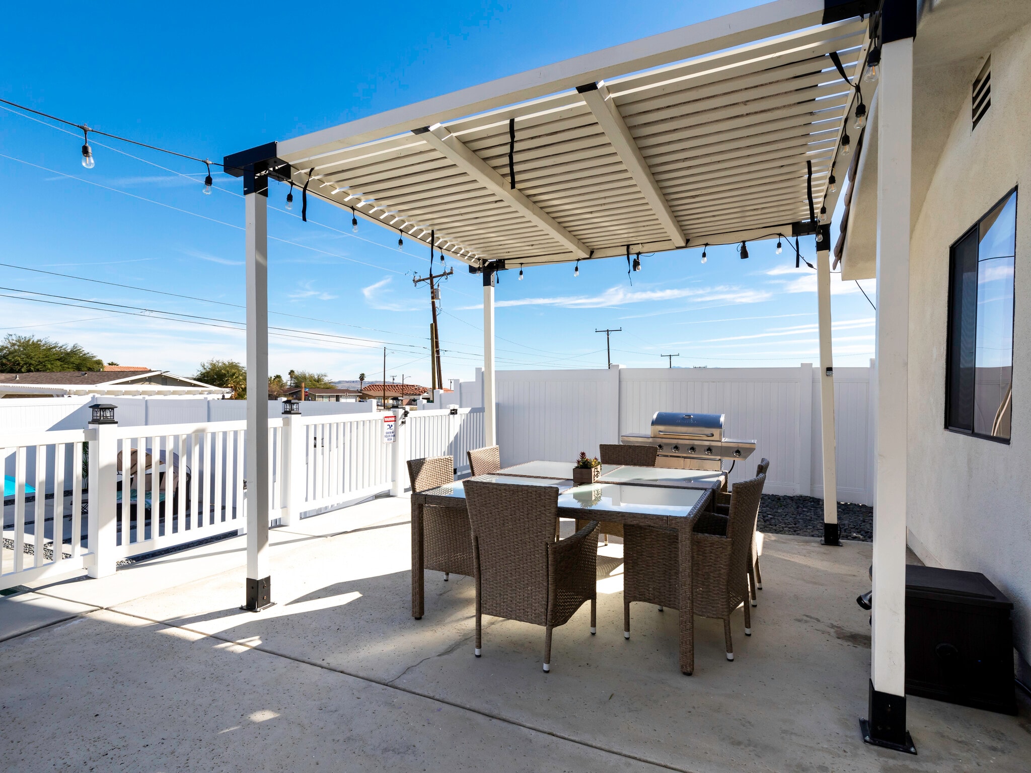 Covered patio - 13416 Cholla Dr