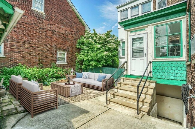 Building Photo - 57 Highwood Terrace
