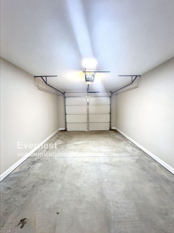 Building Photo - 1653 Reynolds Forest Dr