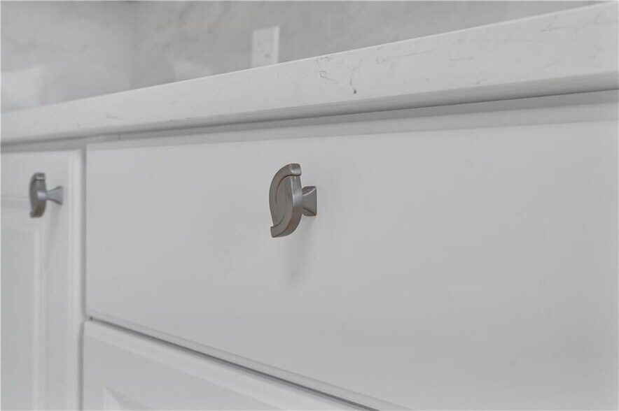 Building Photo - 131 Wendell St