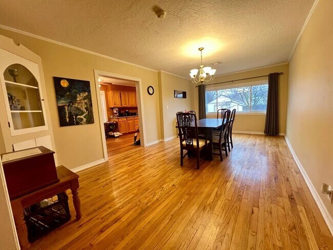 Building Photo - 526 Nebraska St