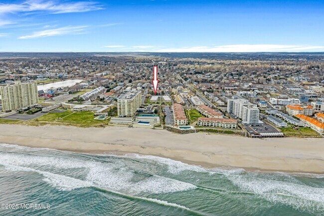 Building Photo - 720 Ocean Ave N