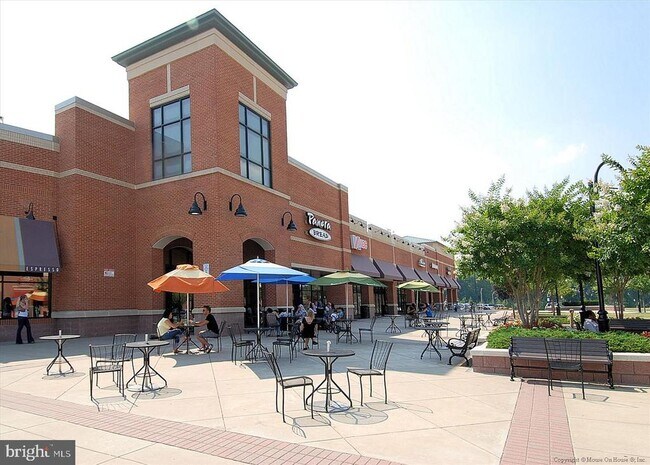 Building Photo - 6939 Mary Caroline Cir