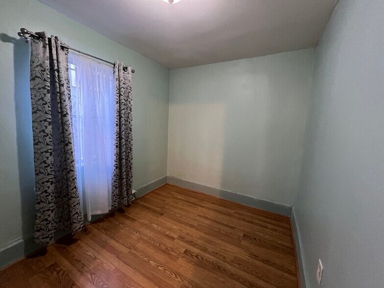 Bedroom 1 - 1325 1/2 W 23rd St
