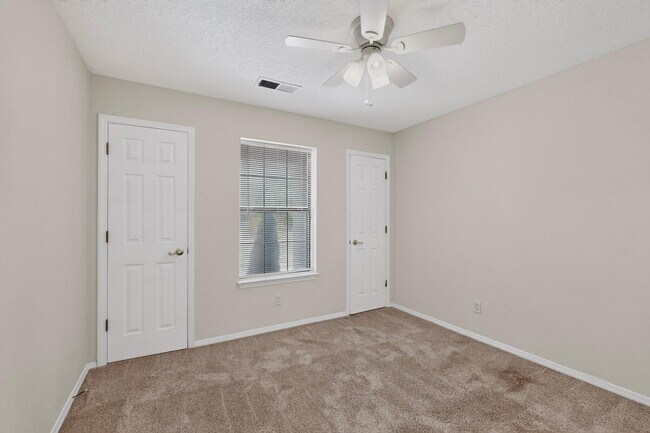 Building Photo - 5134 Hattiesburg Ave NW