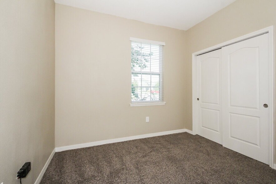 Building Photo - 11543 Tangle Stone Dr