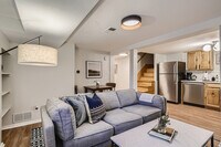 Building Photo - 91 Pearl St