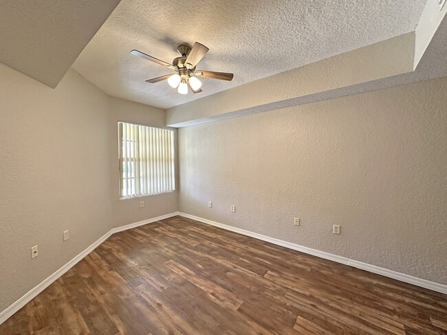 Building Photo - 152 SW Peacock Blvd