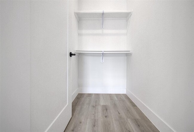 Building Photo - 1701 Simond Ave