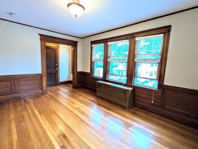 Building Photo - 22 Roseway St