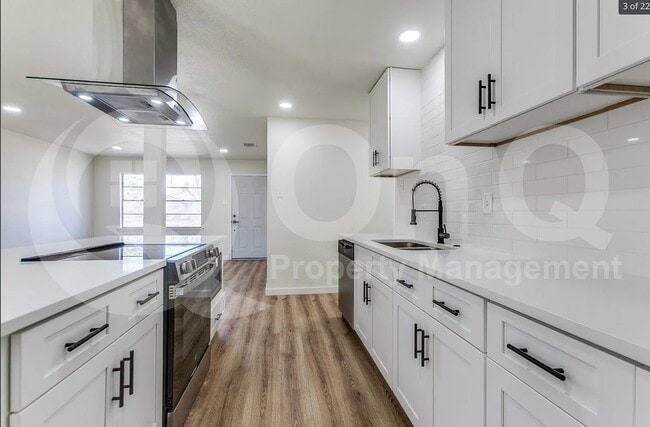Building Photo - 1207 Crestridge Dr