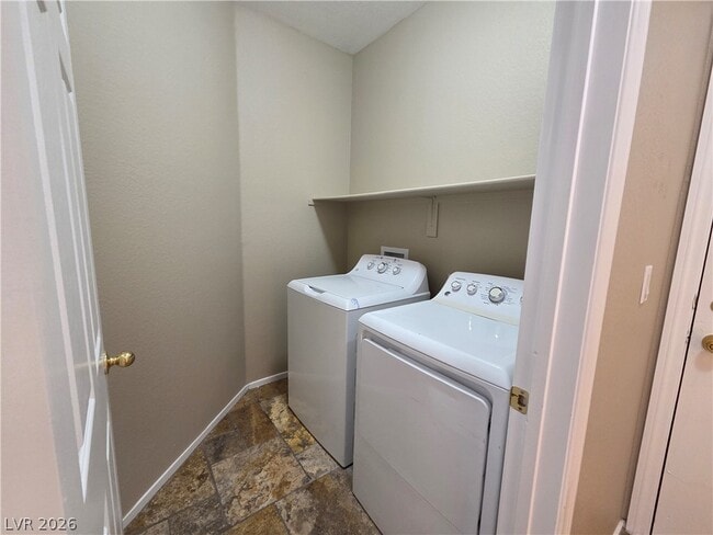 Building Photo - 3504 Lonesome Drum St