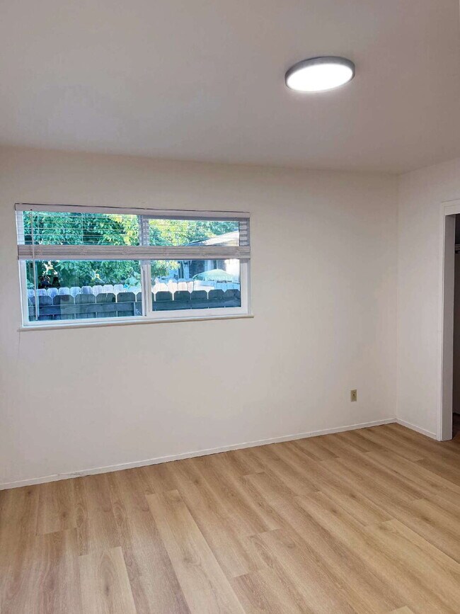 Building Photo - 2BD/1BA Single-Level Home Near Sonoma Plaza | Available Now!