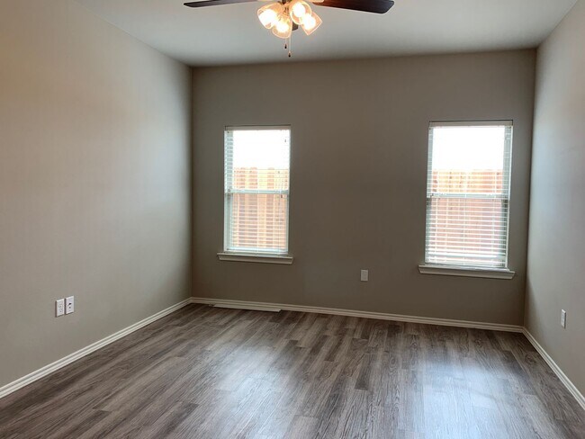 Building Photo - DB 1219 Preston Trails