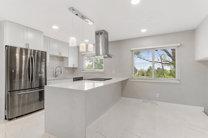 Building Photo - 12992 W Jewell Cir