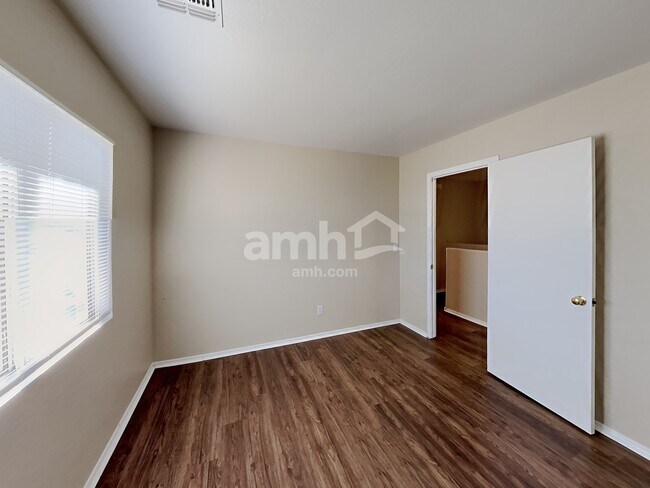 Building Photo - 6401 W Riva Rd