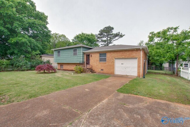 Building Photo - 3902 Mccalley Pl