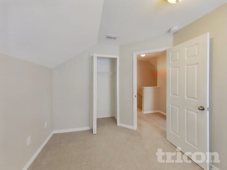 Building Photo - 6739 Summer Haven Dr