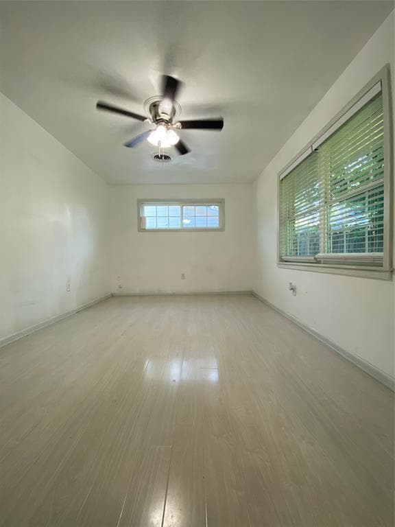Building Photo - 608 Willow Bend Dr