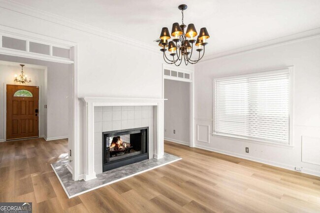 Building Photo - 529 Eastland Dr