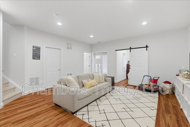 Building Photo - 8407 Chaucer House Ct