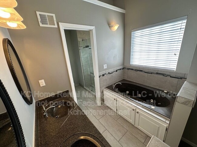 Building Photo - 224 S Huntsman Blvd