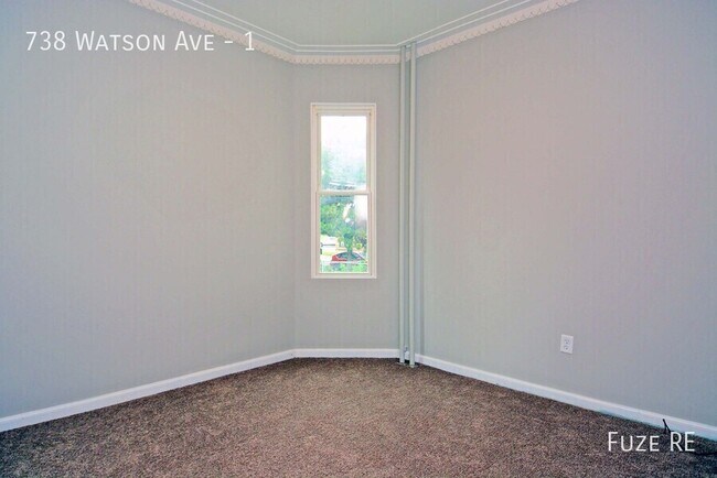 Building Photo - 738 Watson Ave