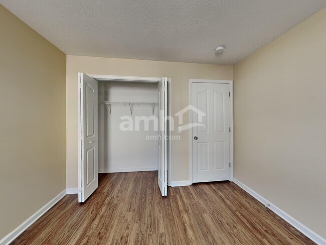 Building Photo - 1228 Shannon Ln