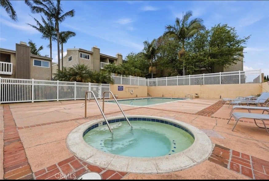 Jacuzzi - 1307 Aviation Blvd