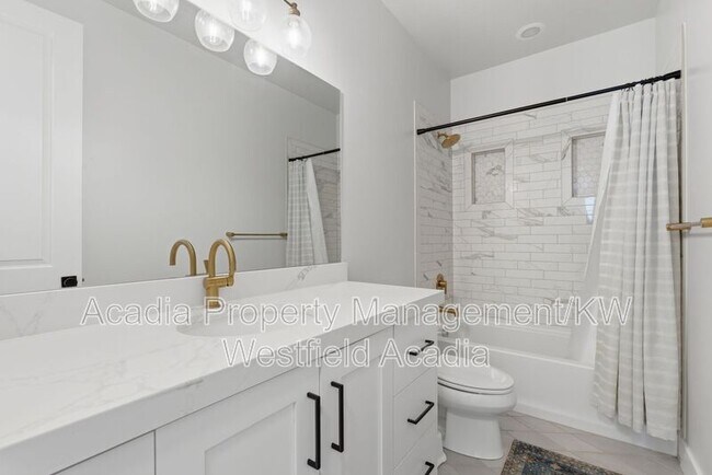 Building Photo - 1437 W Valley Dr