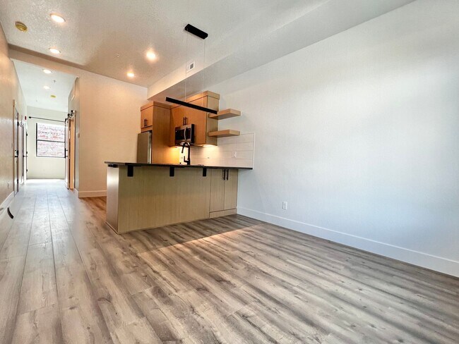 Building Photo - Newer Build in Downtown Loveland Apartments!