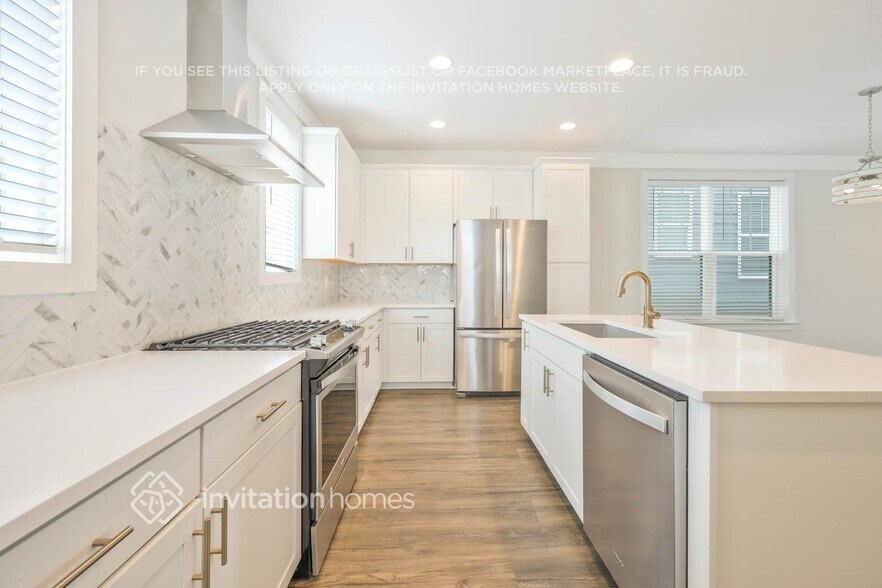 Building Photo - 220 Founders Ln