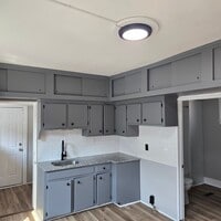 Building Photo - 3 Bed Single Family with Huge Kitchen and ...