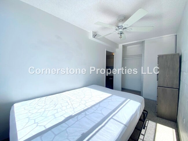 Building Photo - 329 California Ave