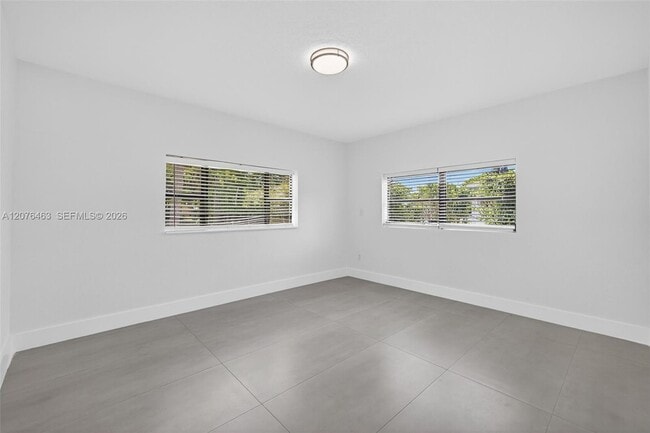 Building Photo - 17150 NE 18th Ave