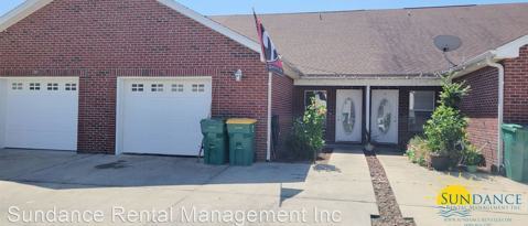 Primary Photo - 1014 Airport Rd