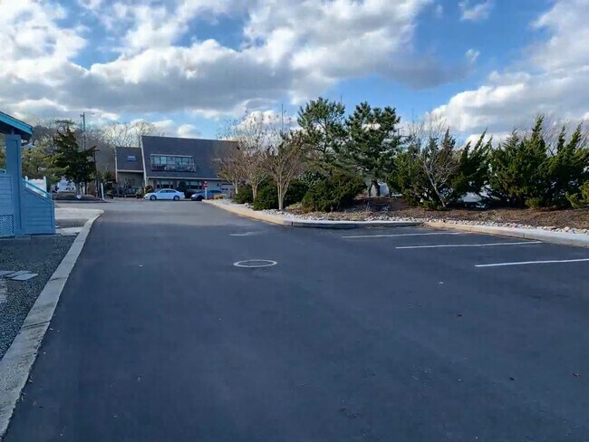 Building Photo - 19 Grand Bay Harbor Dr