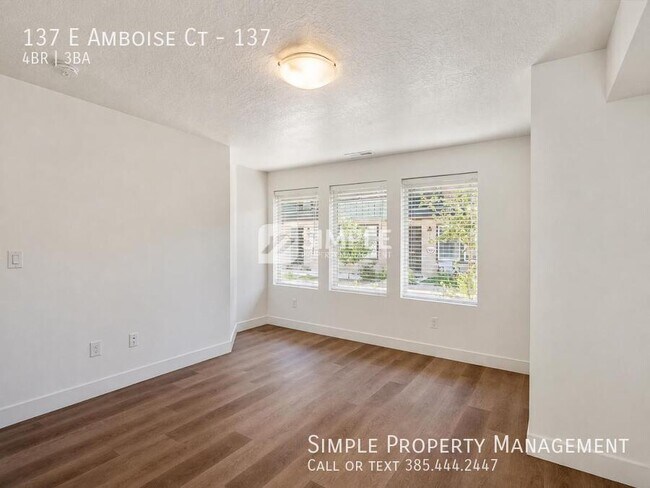 Building Photo - 137 E Amboise Ct