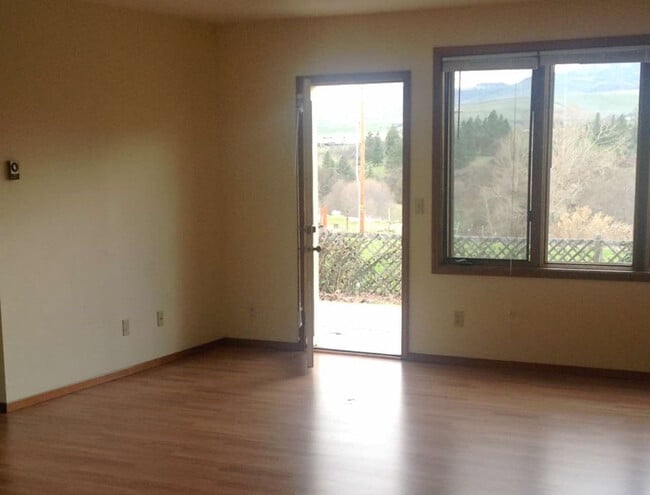 Building Photo - 203 N Wightman St