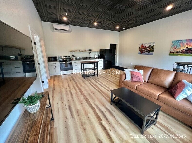 Building Photo - 113 N Lancey St