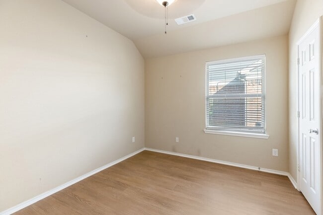 Building Photo - 1809 Whistler Dr