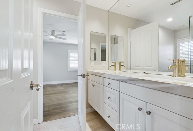 Building Photo - 57 Arborside