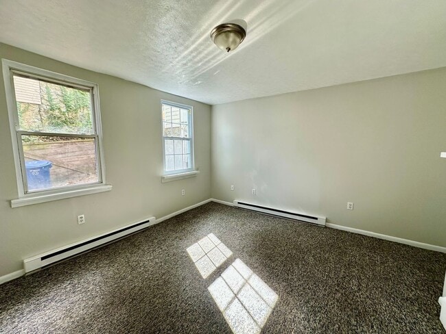 Building Photo - 2709 Josephine St