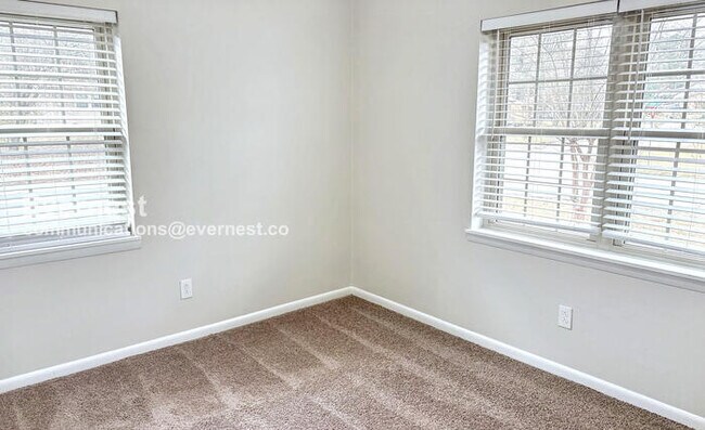 Building Photo - 6100 Pisgah Dr NW